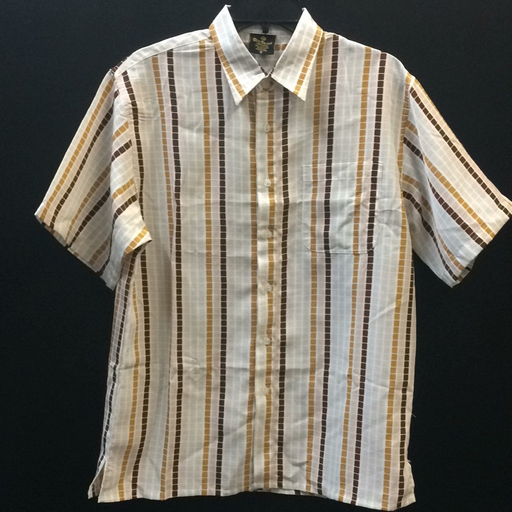 Old School XL(18) Casual Button Down Shirt.